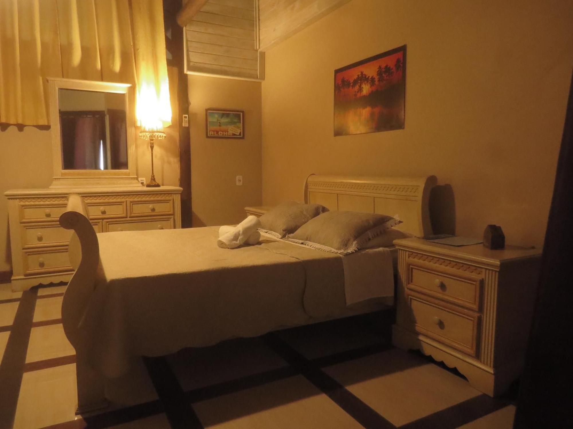 Pousada Aloha Beach House Praia do Rosa Rom bilde